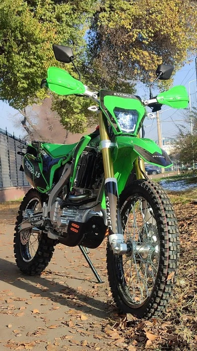 Эндуро мотоцикл SYCMCC 300-15 Водяное охлаждение – мощный, надежный, кроссовый байк Эндуро мотоцикл SYCMCC 300-15 Водяное охлаждение – мощный, надежный, кроссовый байк